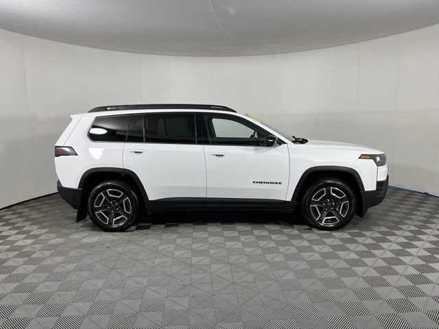 Used 2026 Jeep Cherokee Limited AWD/4WD image 8
