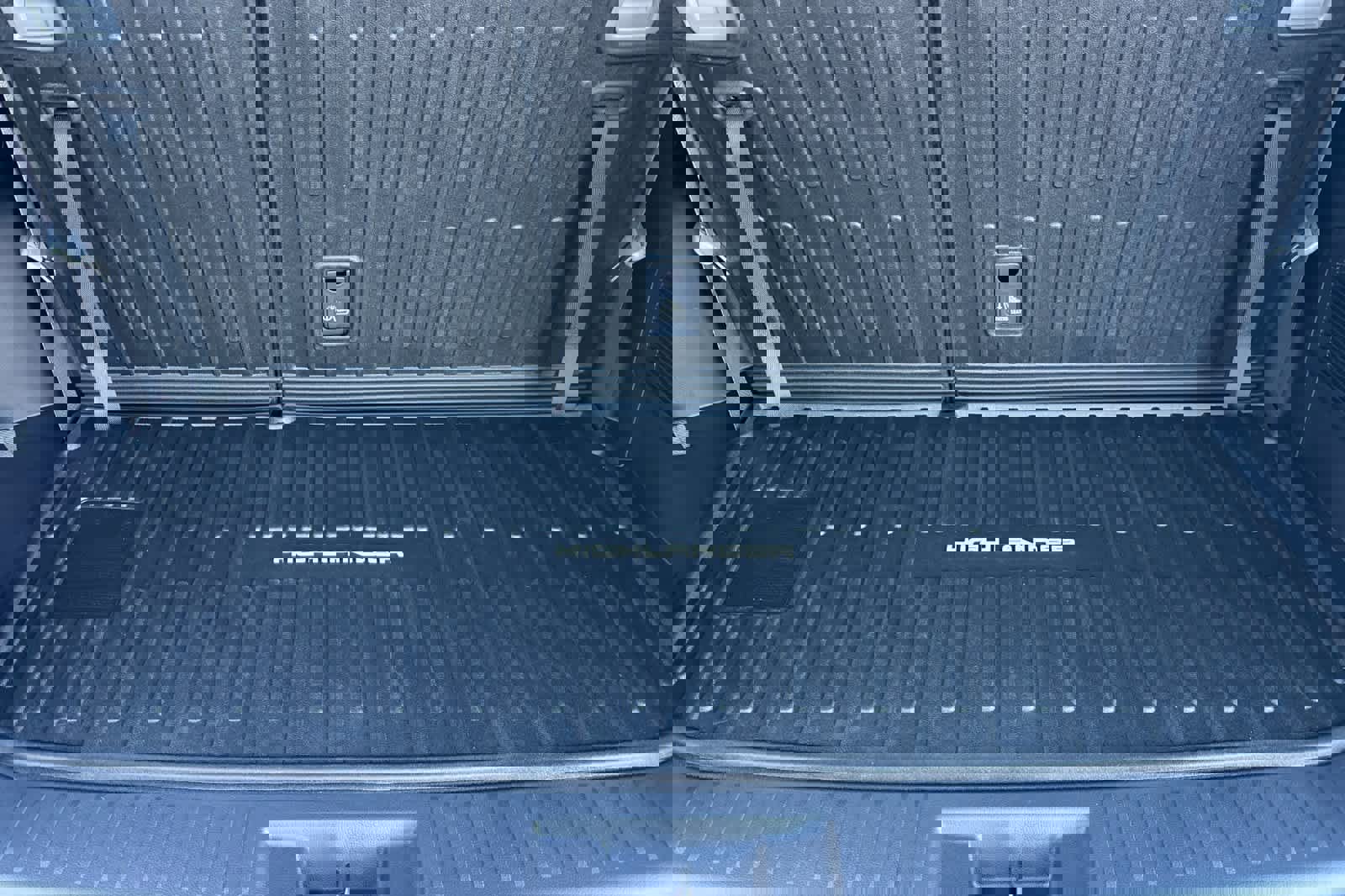 New 2026 Toyota Highlander XLE image 17