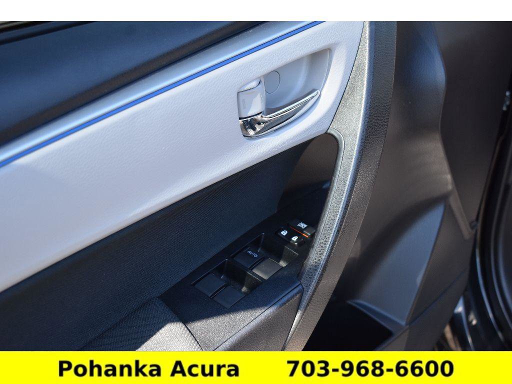Used 2016 Toyota Corolla LE FWD image 29