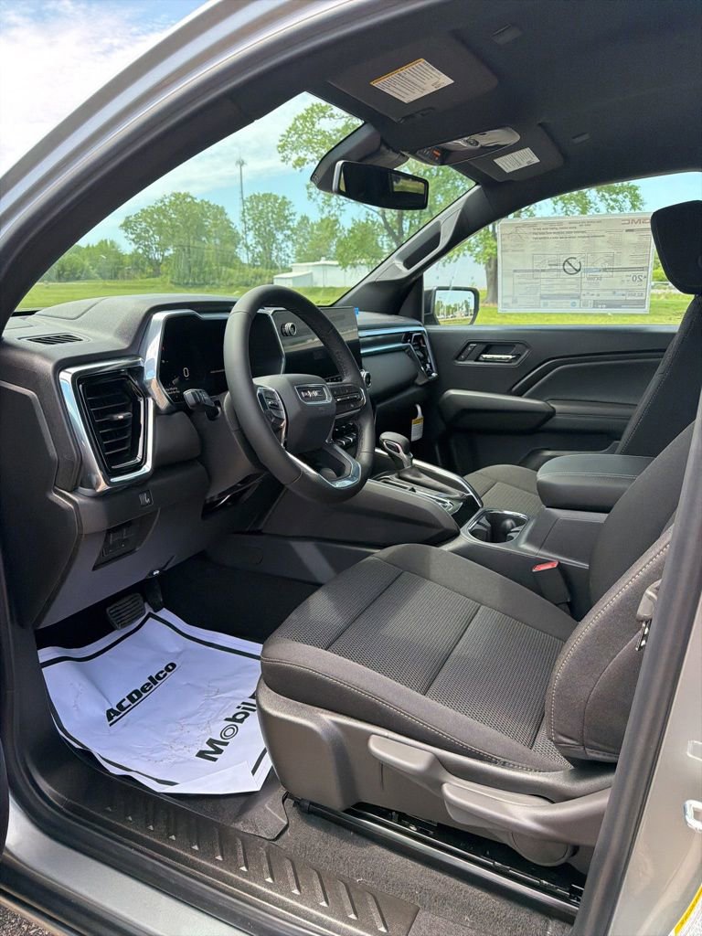 New 2026 GMC Canyon Elevation w/ Convenience Package RWD image 11