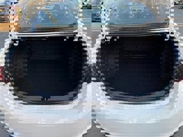 Used 2022 Chevrolet Malibu LT image 10