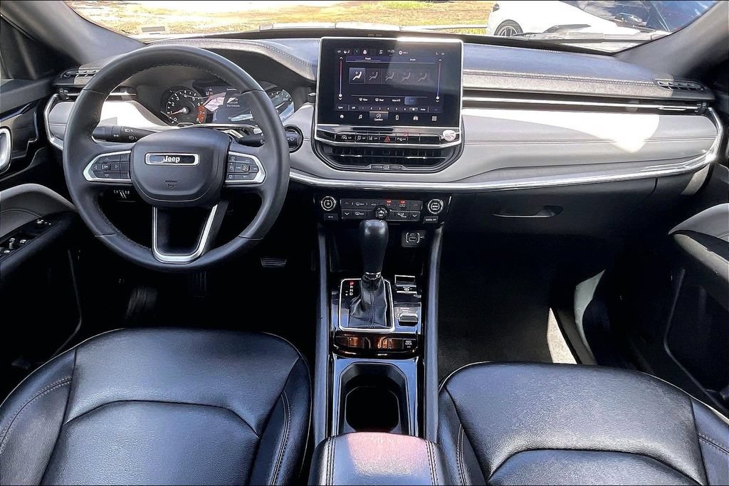 Used 2024 Jeep Compass Limited AWD/4WD image 7