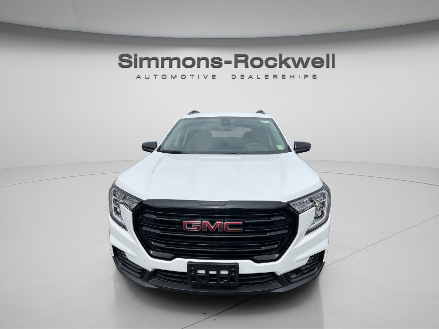 Used 2022 GMC Terrain SLE w/ Driver Convenience Package AWD/4WD image 2