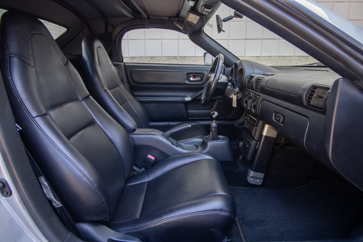 Used 2002 Toyota MR2 RWD image 15