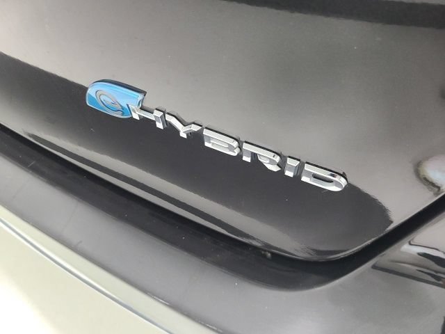 Used 2023 Chrysler Pacifica Limited FWD image 8