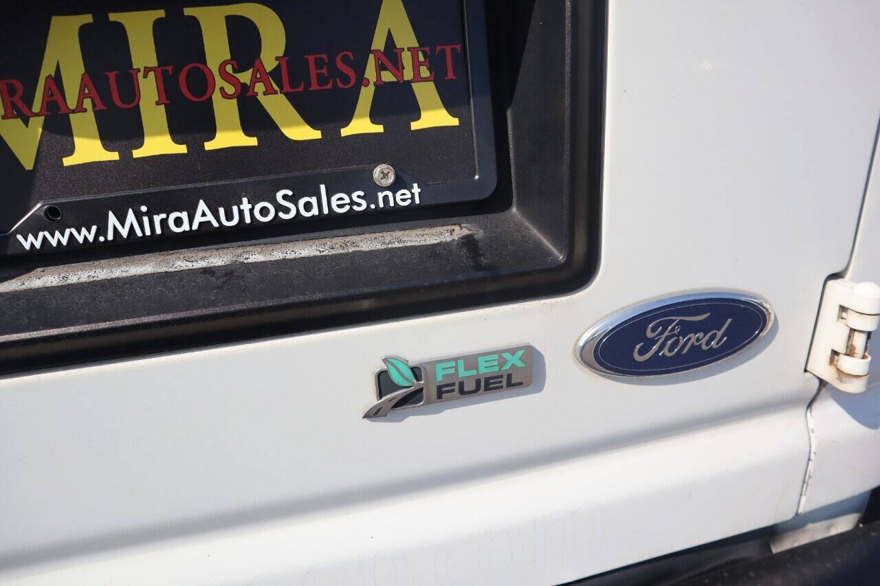 Used 2011 Ford E-250 and Econoline 250 w/ PWR Group RWD image 5