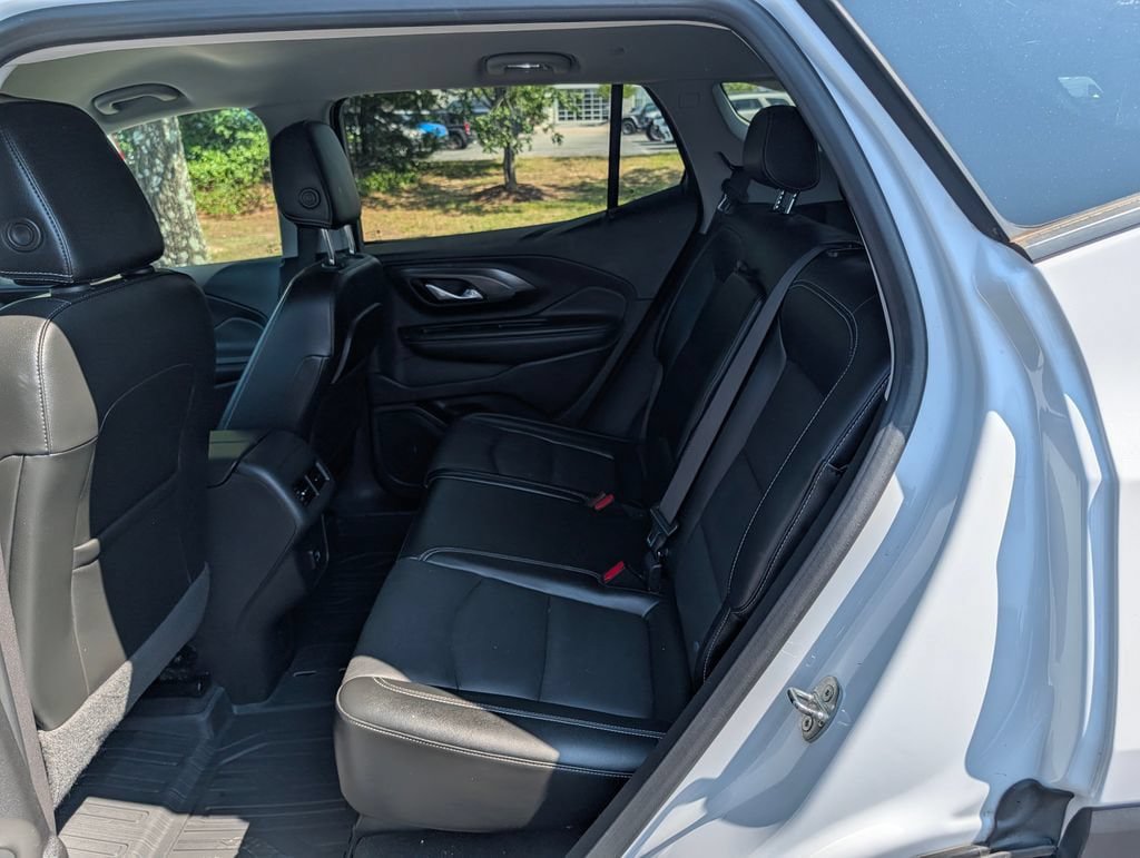 Used 2023 GMC Terrain SLT AWD/4WD image 15