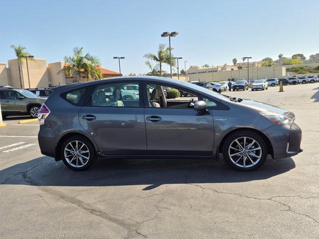 Used 2016 Toyota Prius V Five w/ Advanced Technology Package FWD image 5