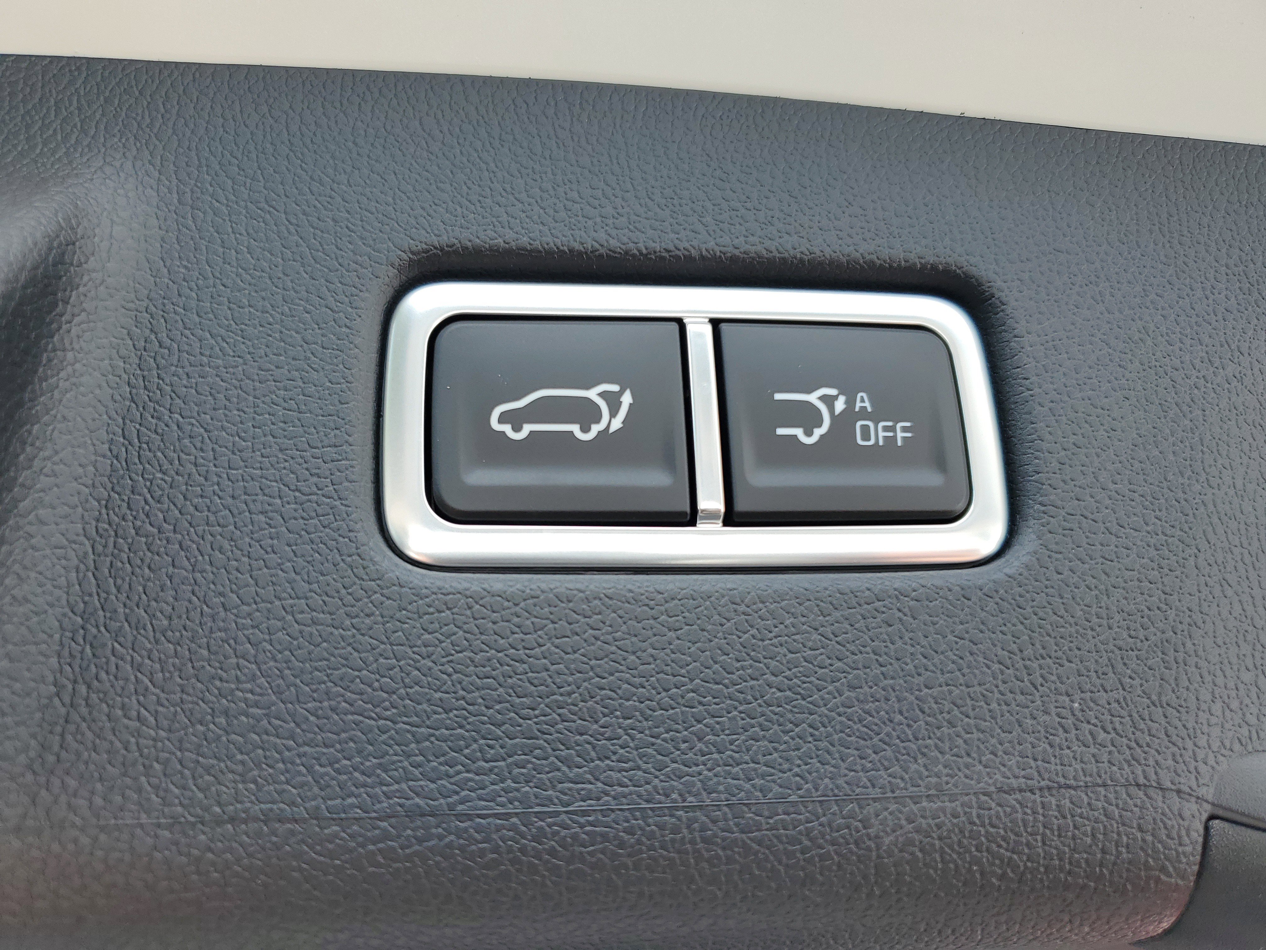 New 2025 Kia Sorento SX image 9