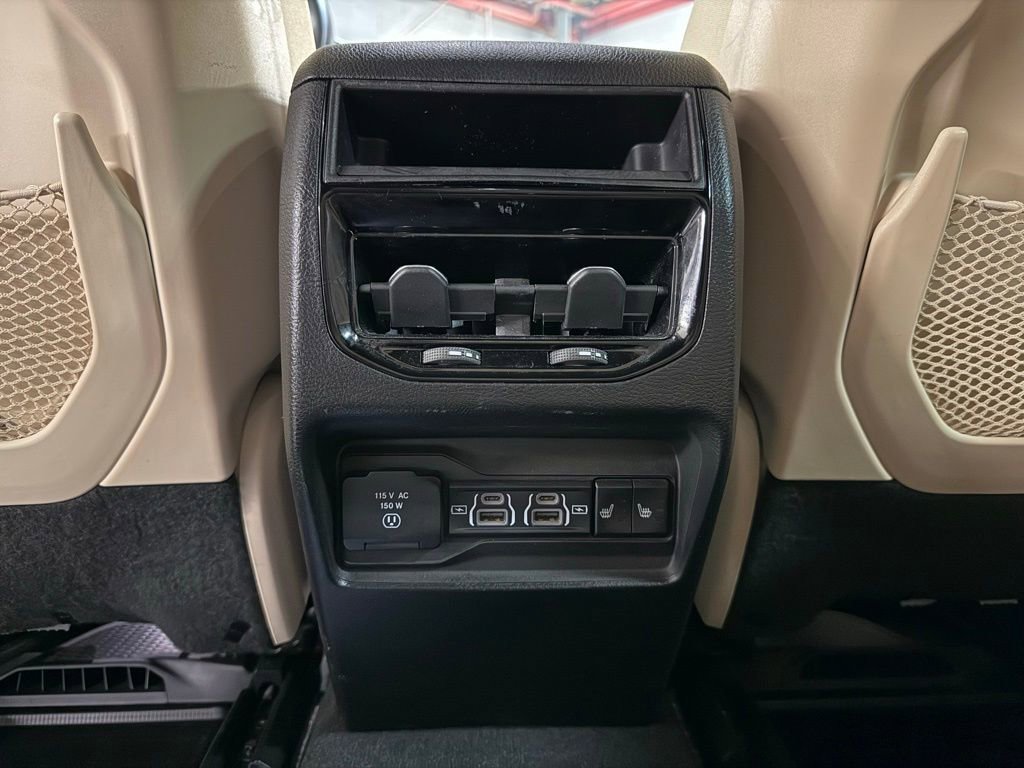 Certified 2023 Jeep Grand Cherokee Limited image 13