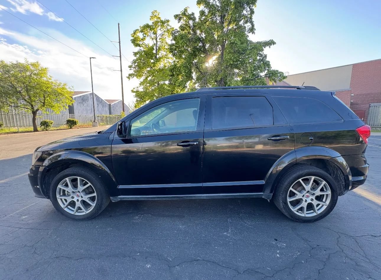 Used 2018 Dodge Journey SE w/ Connectivity Group AWD/4WD image 2