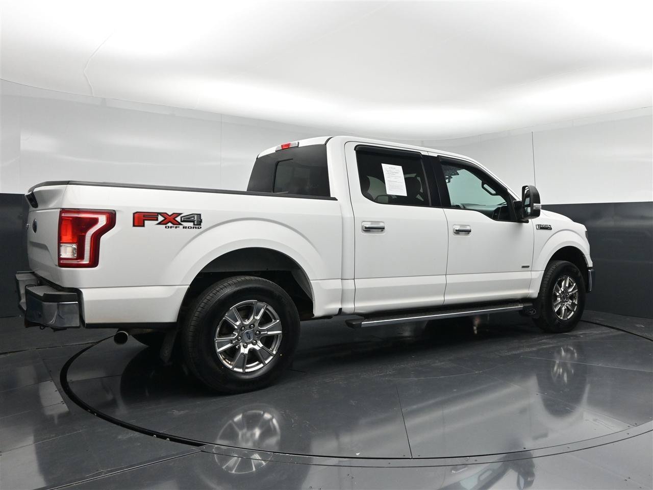 Used 2017 Ford F150 XLT w/ Equipment Group 302A Luxury AWD/4WD image 5