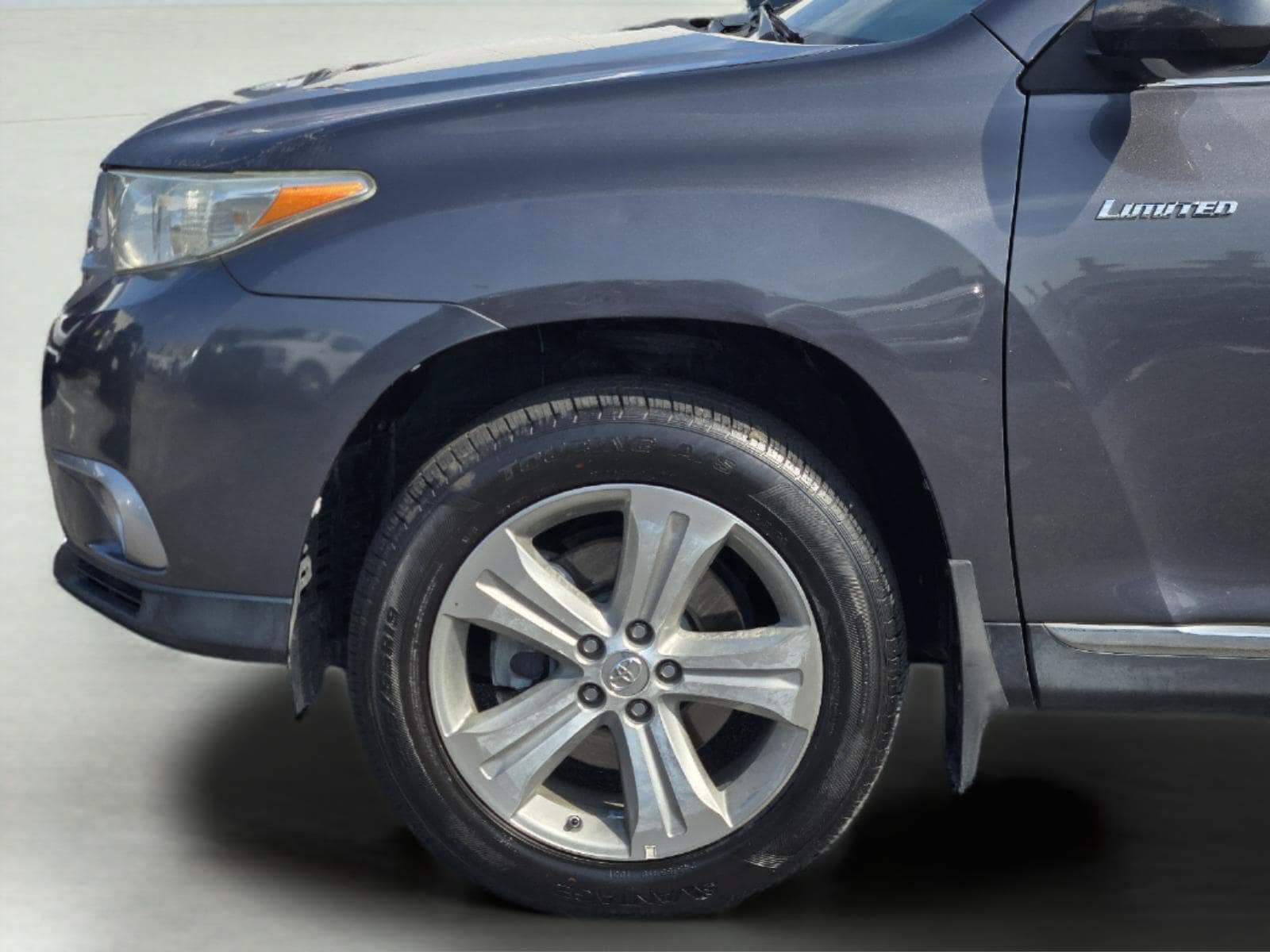 Used 2013 Toyota Highlander Limited FWD image 9
