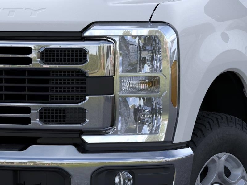 New 2026 Ford F250 XLT w/ FX4 Off-Road Package AWD/4WD image 18