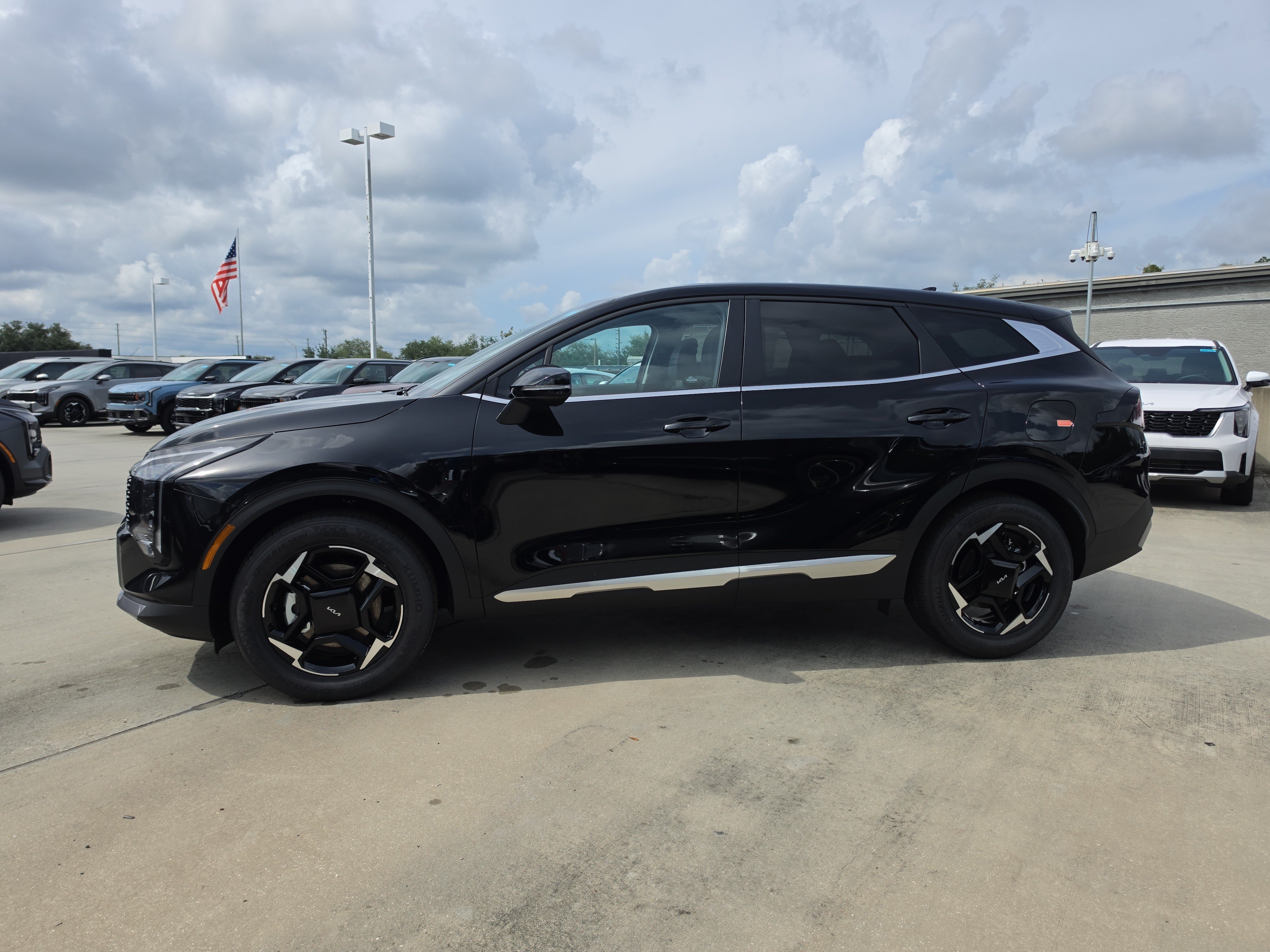 New 2027 Kia Sportage EX FWD image 5