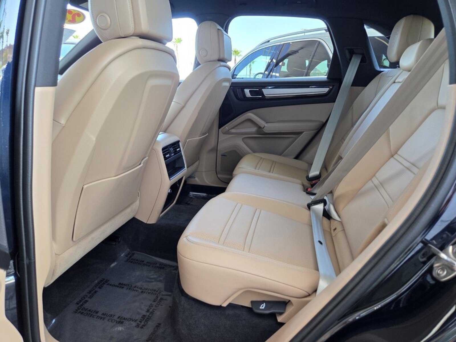 Used 2022 Porsche Cayenne Platinum Edition AWD/4WD image 14