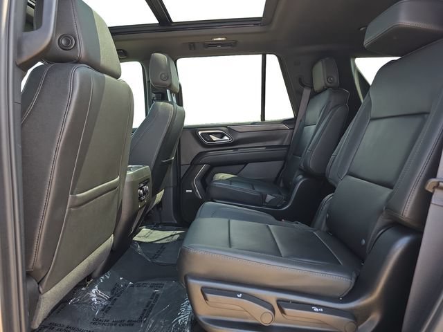 Used 2024 Chevrolet Tahoe Z71 w/ Luxury Package AWD/4WD image 16