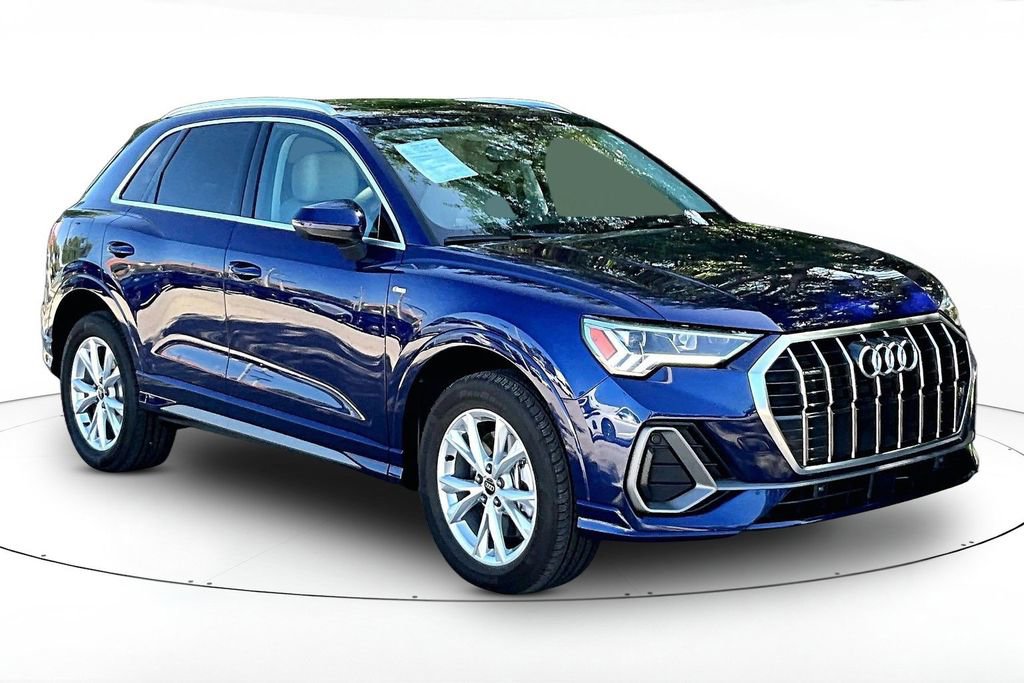Certified 2025 Audi Q3 2.0T Premium Plus w/ Premium Plus Package AWD/4WD image 1