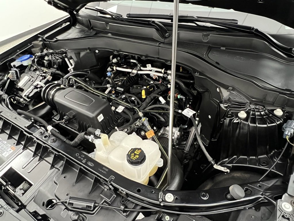 Used 2024 Ford Explorer XLT w/ Equipment Group 202A image 71