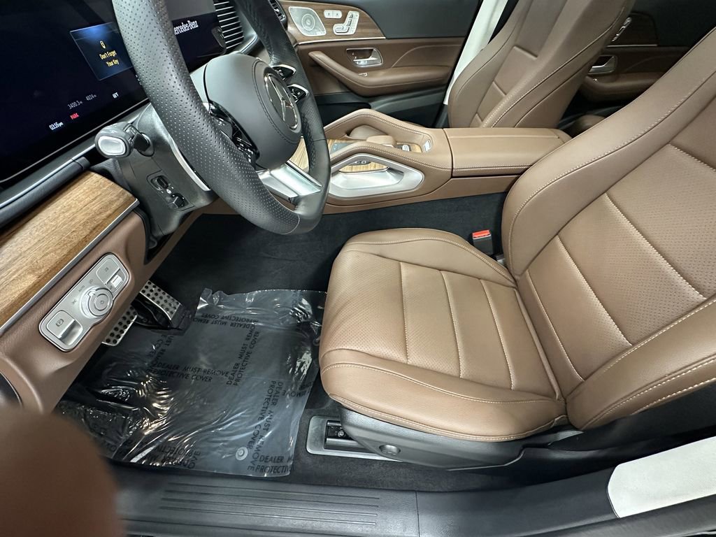 Certified 2025 Mercedes-Benz GLS 450 4MATIC image 9