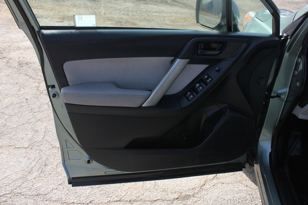 Used 2015 Subaru Forester 2.5i Premium w/ All-Weather Package image 30