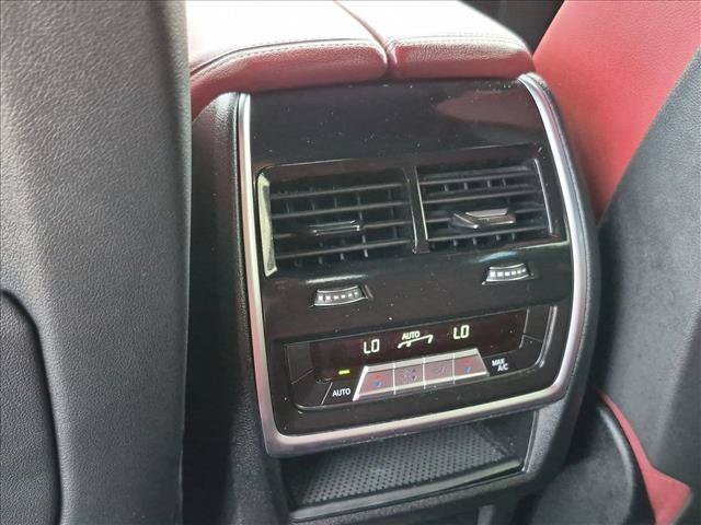 Used 2022 BMW X6 xDrive40i w/ M Sport Package AWD/4WD image 17