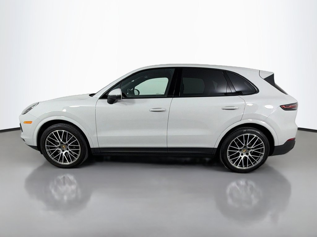 Used 2023 Porsche Cayenne Platinum Edition AWD/4WD image 8