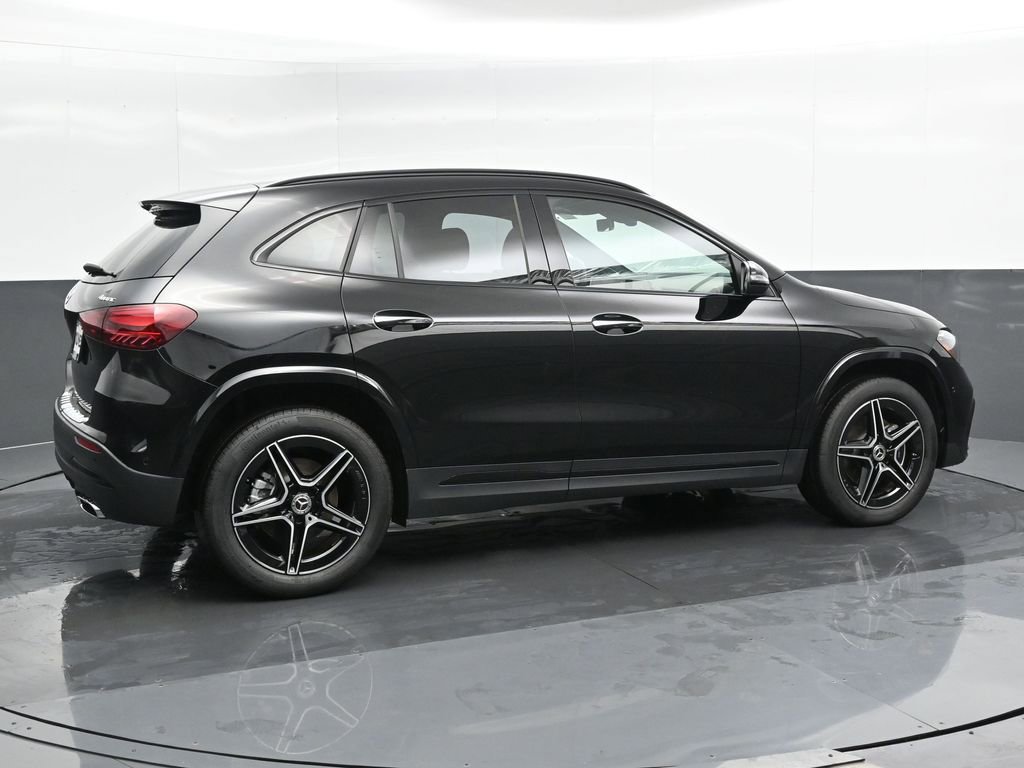 New 2025 Mercedes-Benz GLA 250 4MATIC image 3