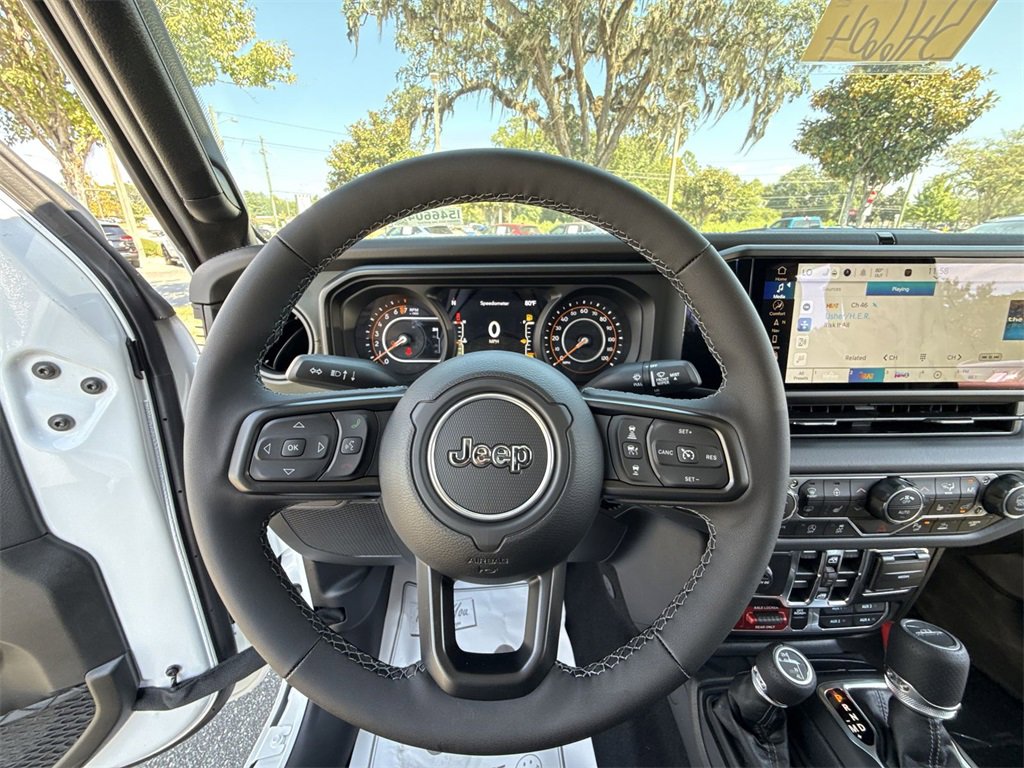 New 2025 Jeep Gladiator Mojave image 13