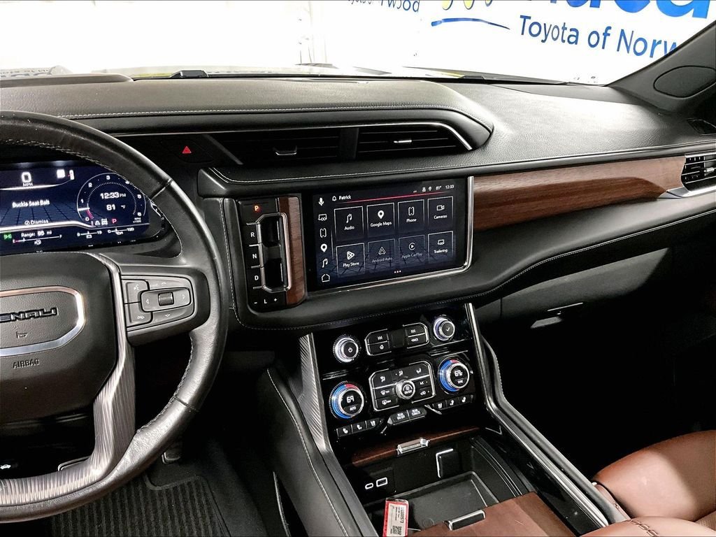 Used 2023 GMC Yukon Denali Ultimate AWD/4WD image 18
