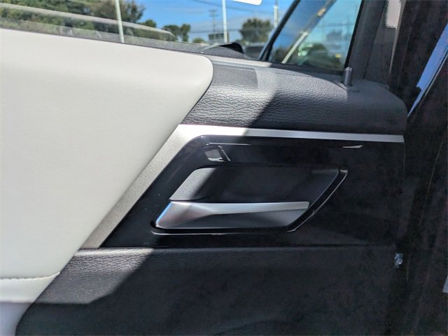 New 2025 Mitsubishi Outlander SE image 26