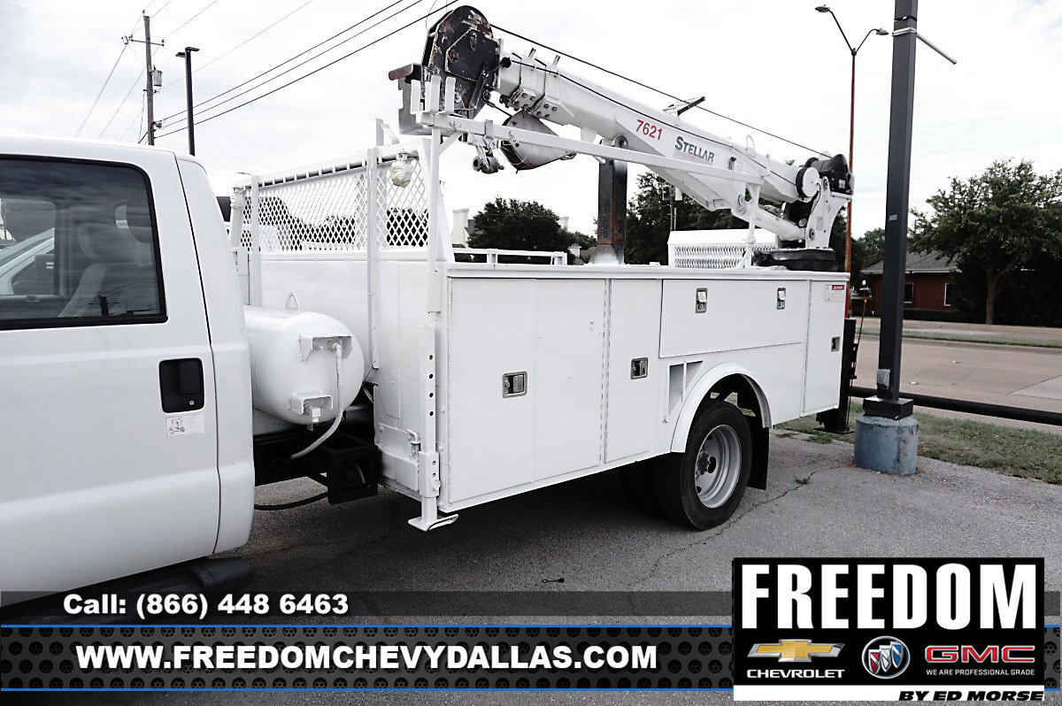 Used 2014 Ford F550 4x4 Regular Cab Super Duty image 8