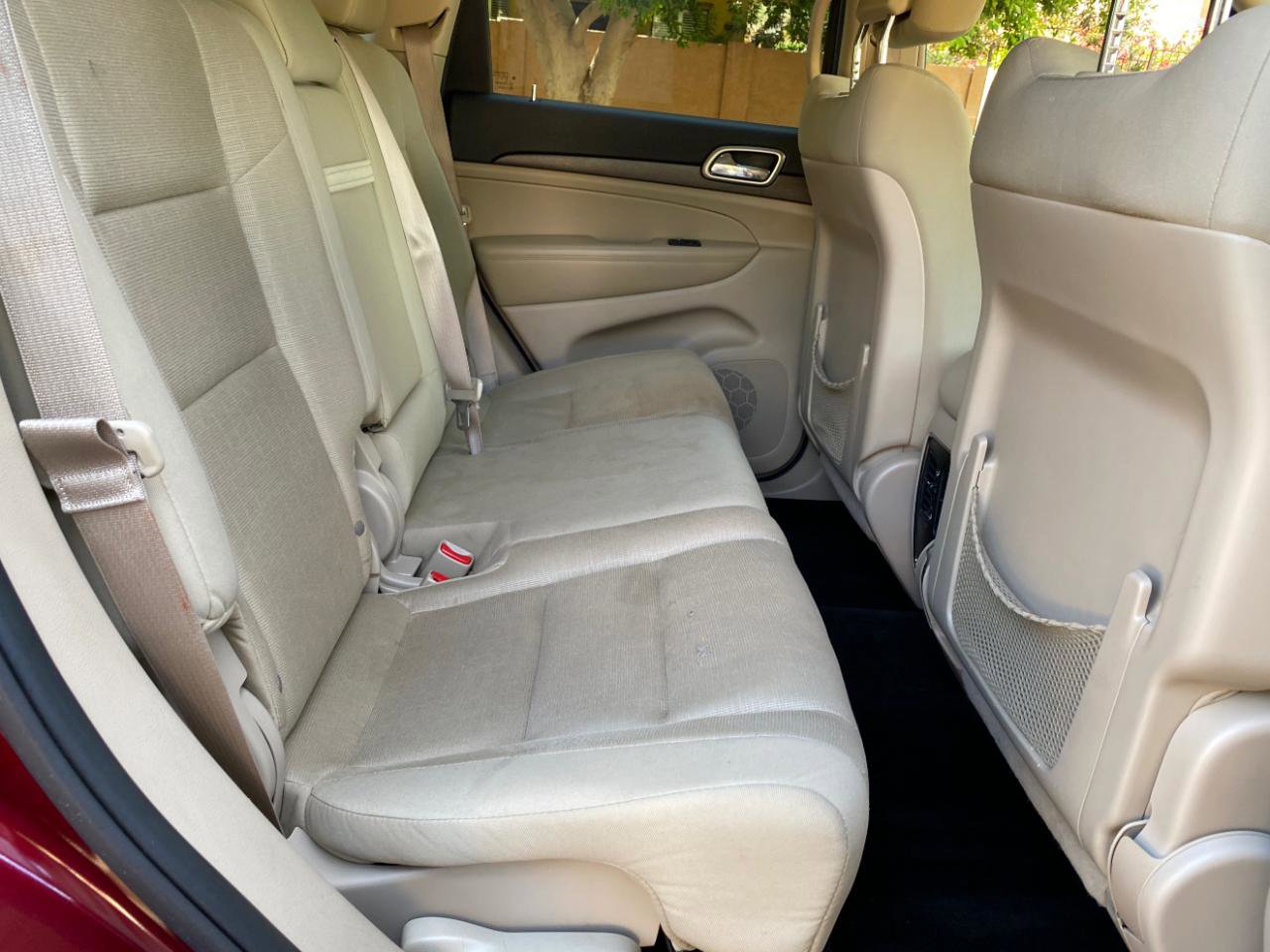 Used 2016 Jeep Grand Cherokee Laredo image 45