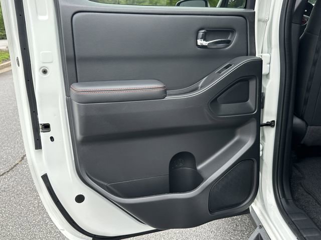 Certified 2025 Nissan Frontier PRO-4X AWD/4WD image 23
