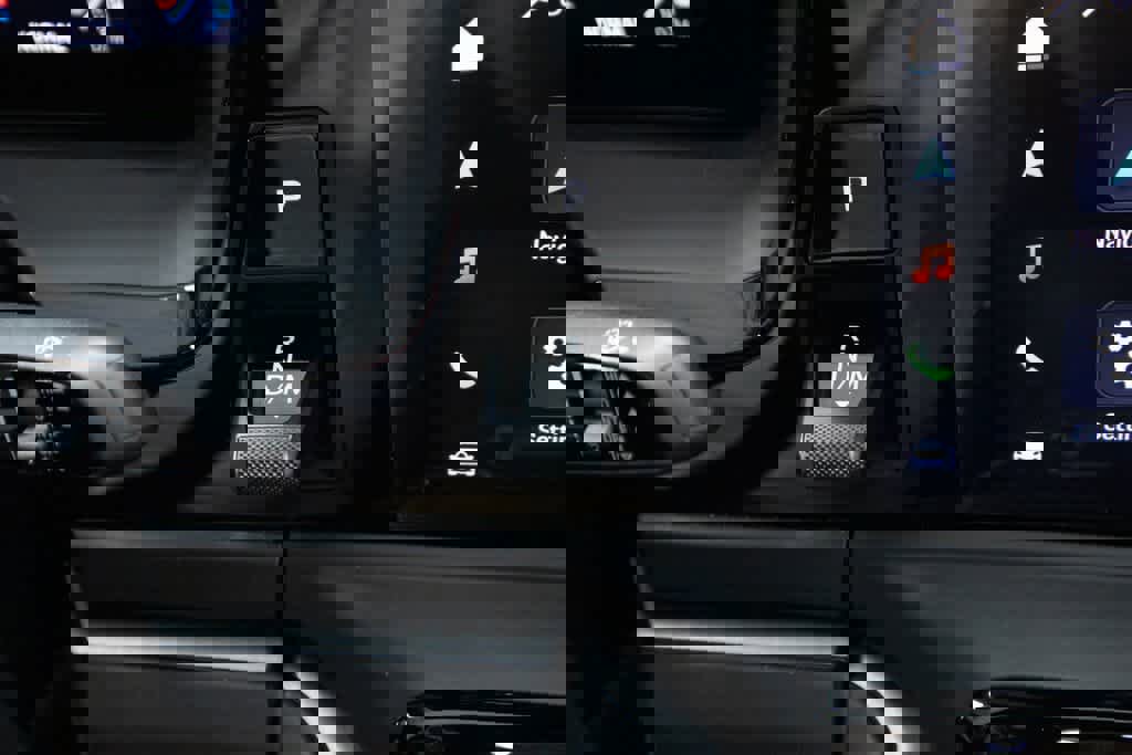 Certified 2024 Porsche Panamera 4 image 25