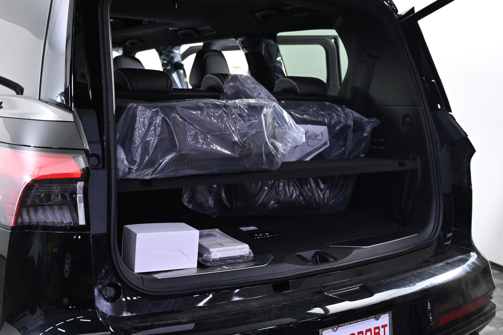 New 2026 INFINITI QX80 Autograph w/ Premium Cargo Package image 37