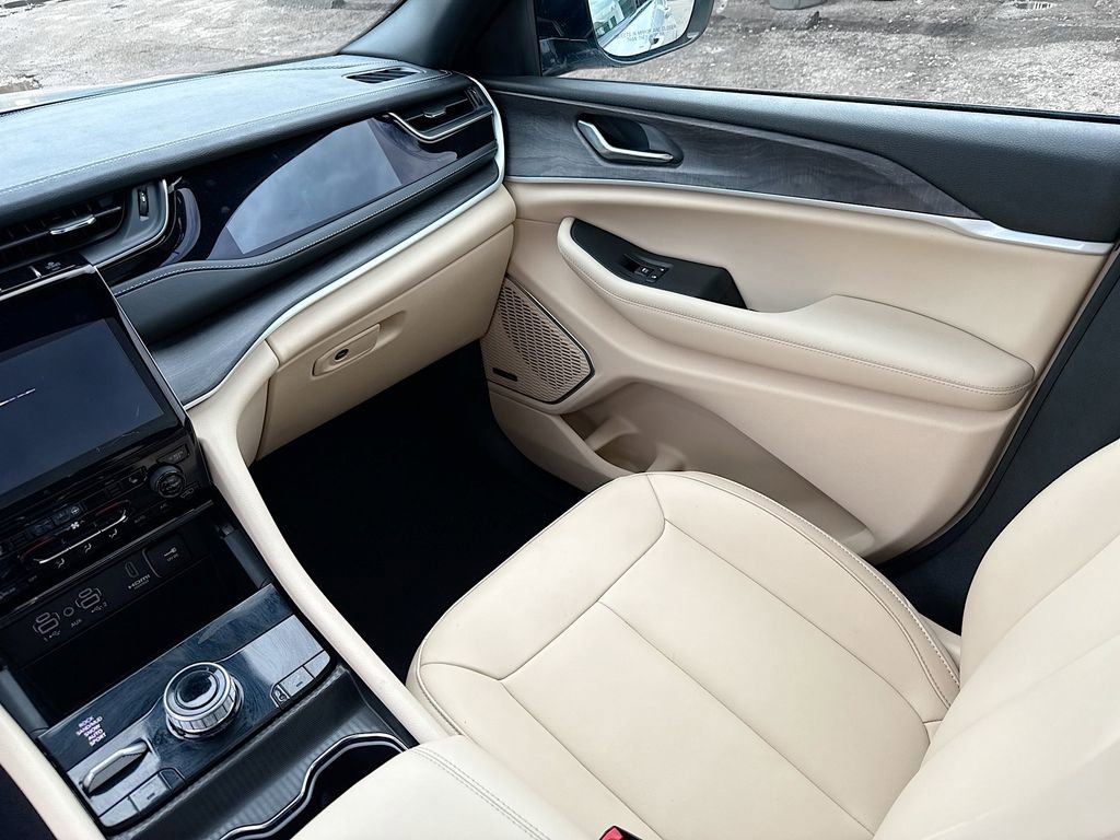 New 2024 Jeep Grand Cherokee Limited 4xe image 26