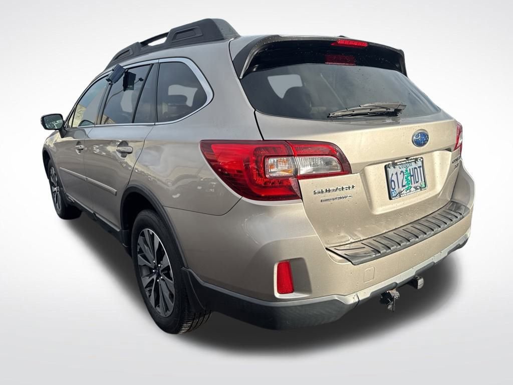 Used 2015 Subaru Outback 3.6R Limited image 5