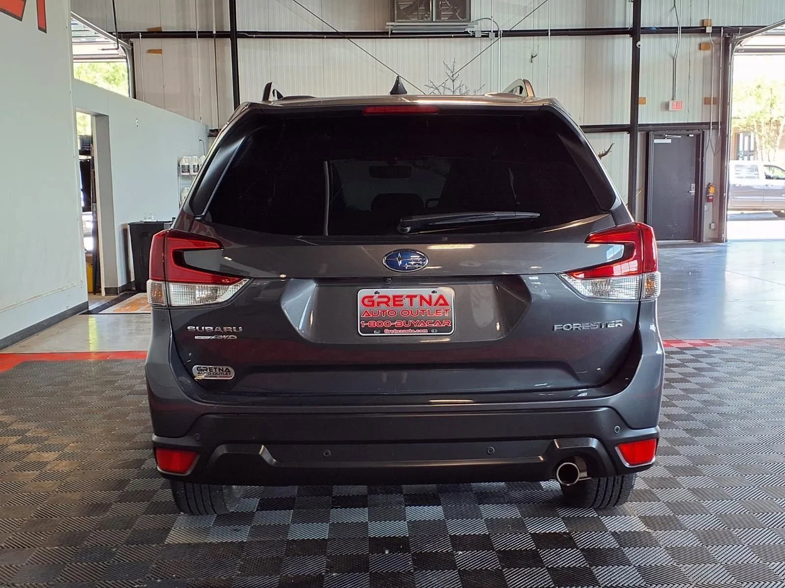 Used 2023 Subaru Forester Limited AWD/4WD image 5