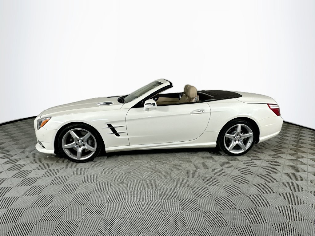 Used 2015 Mercedes-Benz SL 400 image 4
