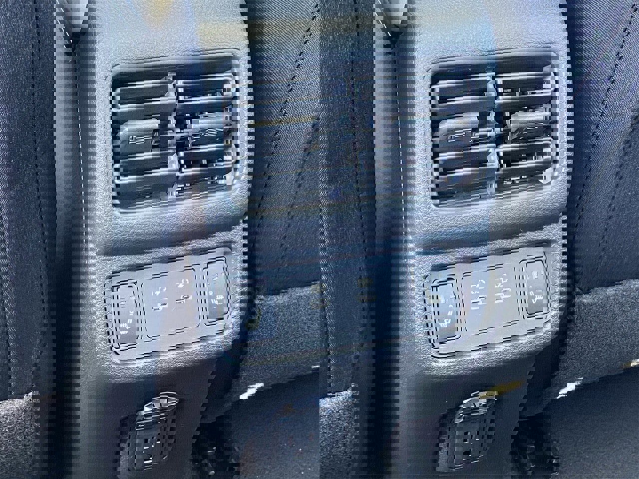 New 2026 Nissan Leaf Platinum+ w/ Cargo Package (Platinum+) image 15