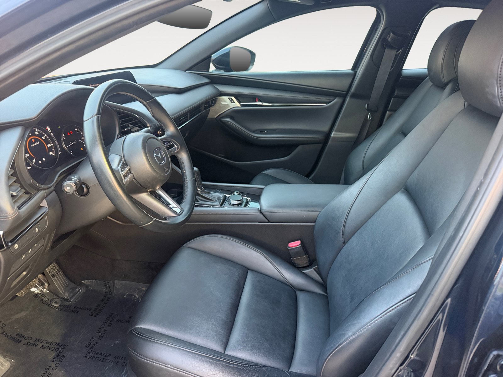 Used 2019 MAZDA MAZDA3 Hatchback w/ Preferred Package FWD image 18