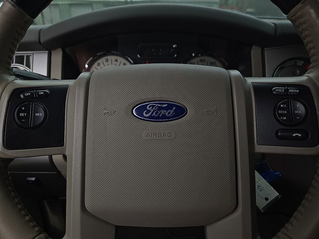 Used 2014 Ford Expedition Limited w/ Equipment Group 301A AWD/4WD image 19