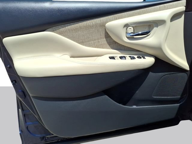 Used 2023 Nissan Murano SV AWD/4WD image 10