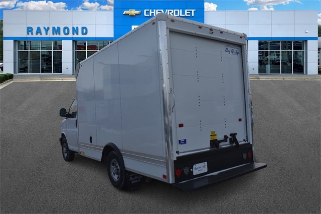New 2025 Chevrolet Express 3500 w/ Power Convenience Package image 5