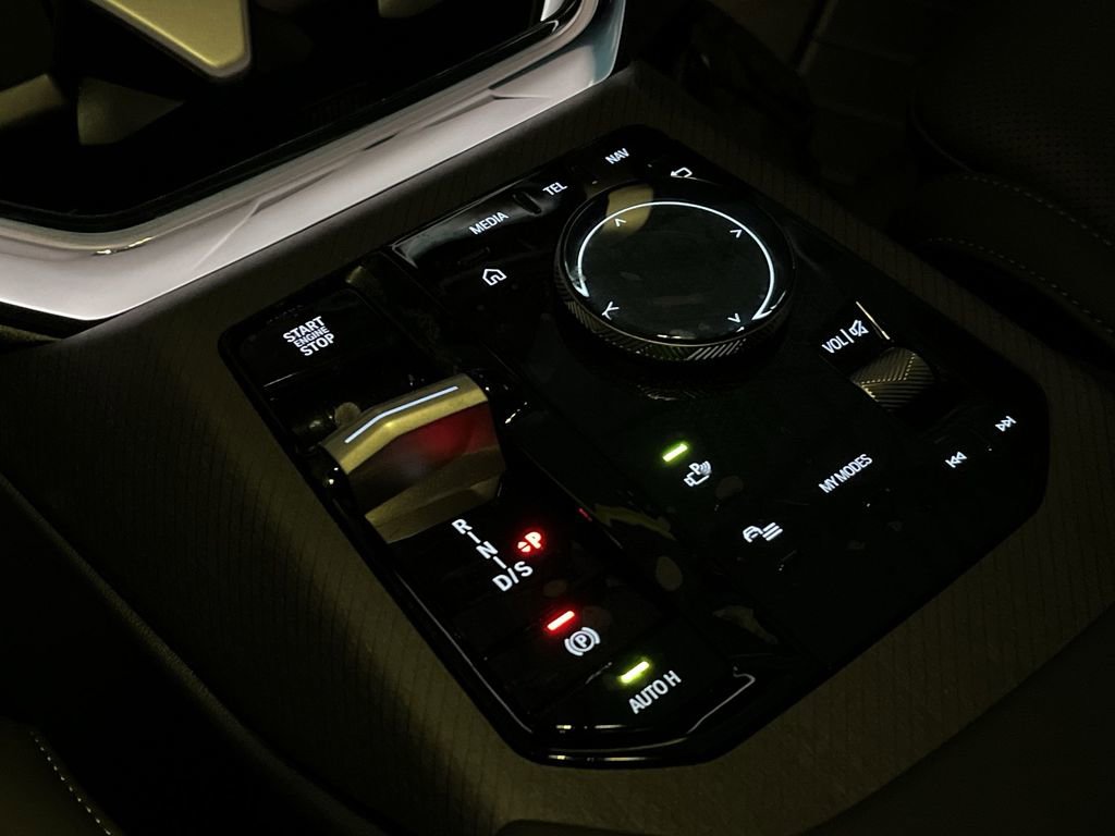 New 2025 BMW X3 xDrive30i w/ Convenience Package image 20