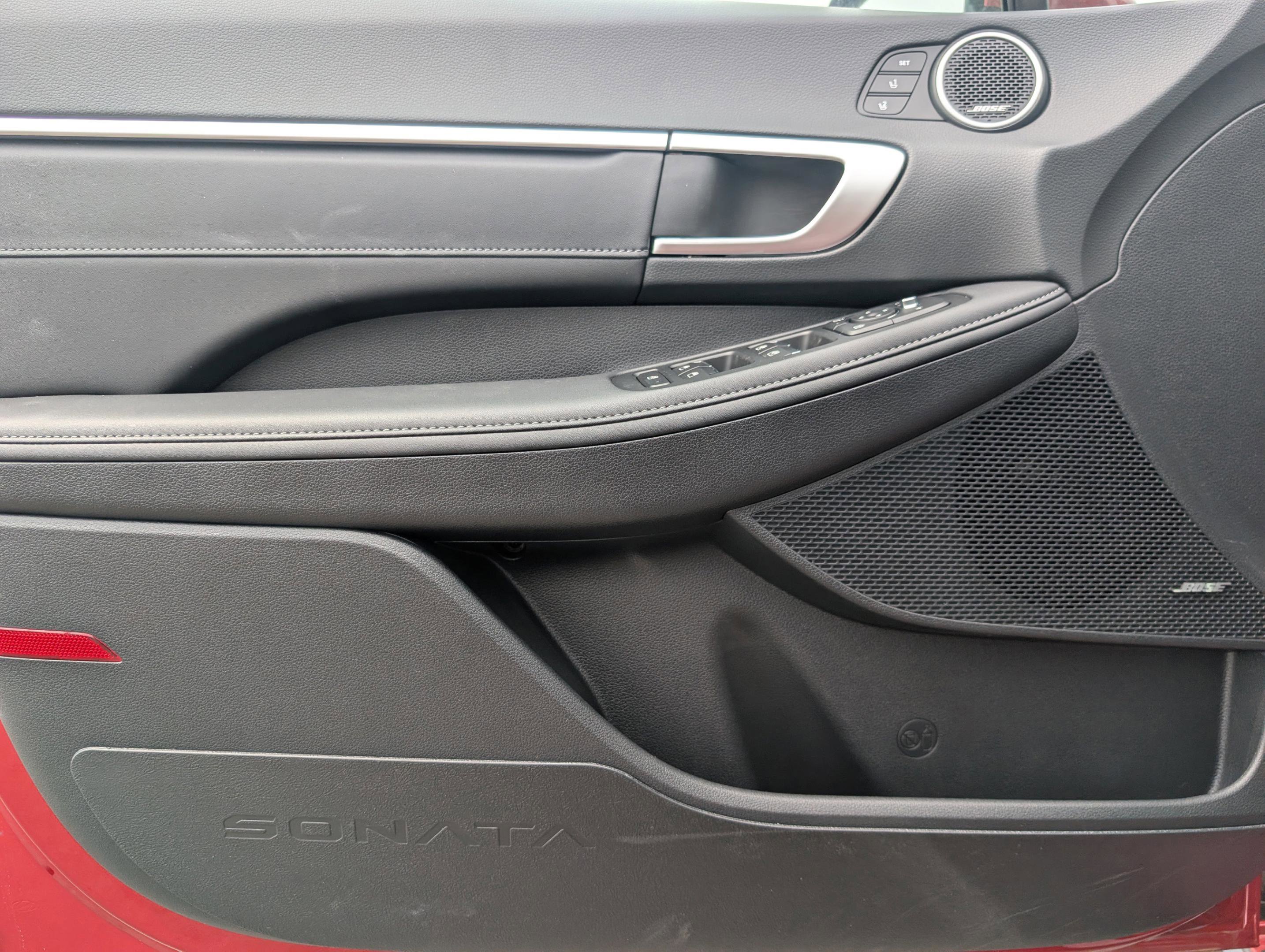 New 2025 Hyundai Sonata Limited image 13