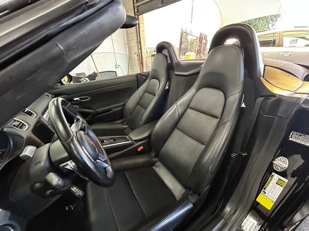 Used 2019 Porsche 718 Boxster RWD image 12