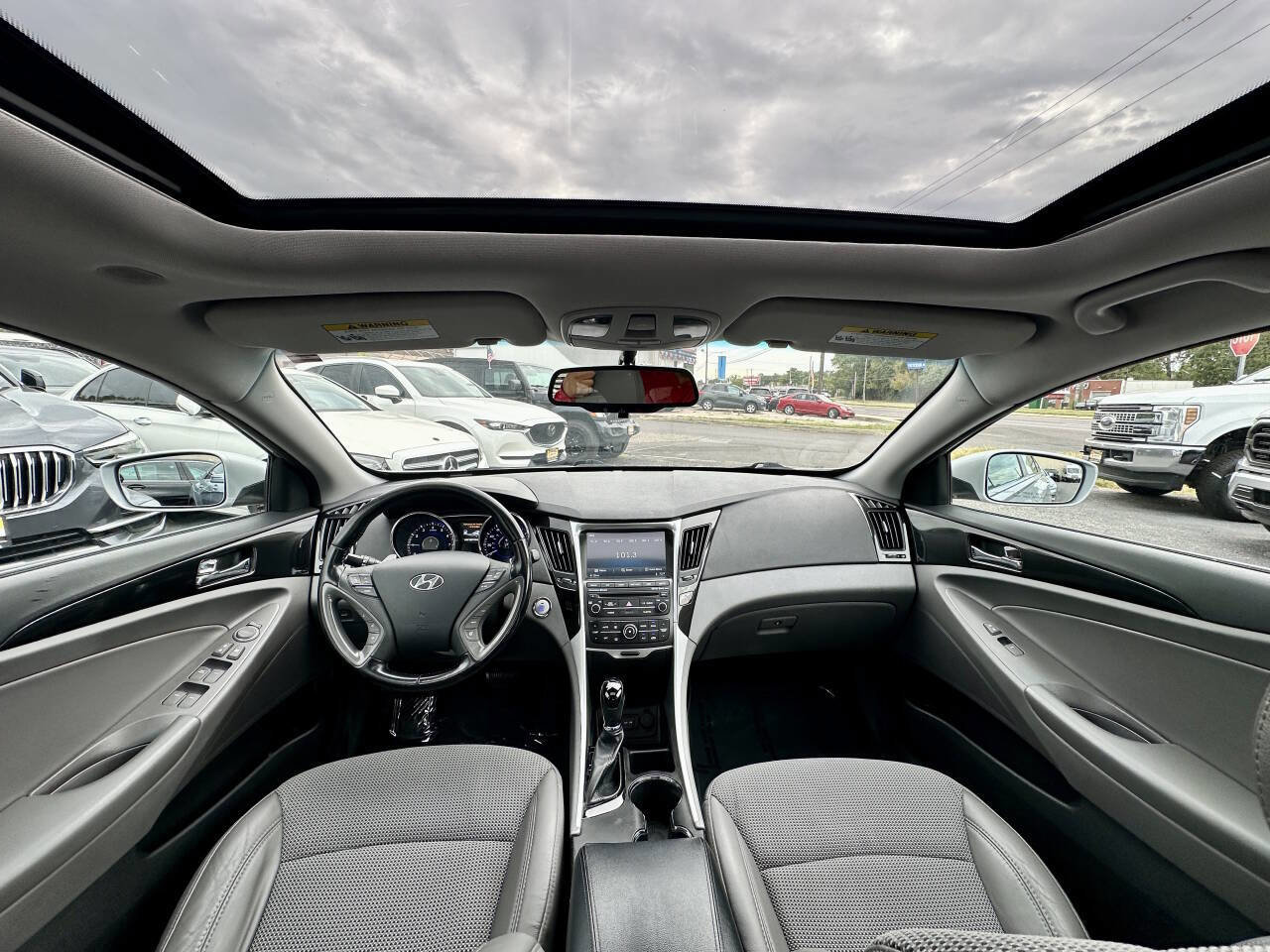 Used 2014 Hyundai Sonata SE w/ Premium Package 04 FWD image 24