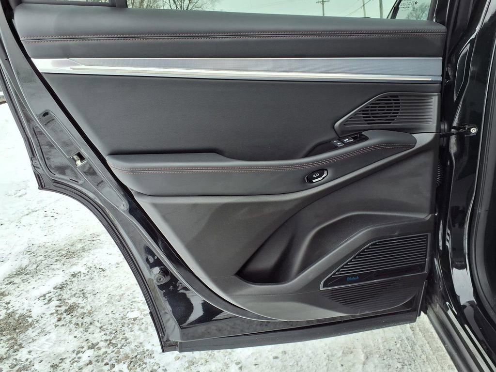 Used 2024 Jeep Wagoneer Launch Edition image 29